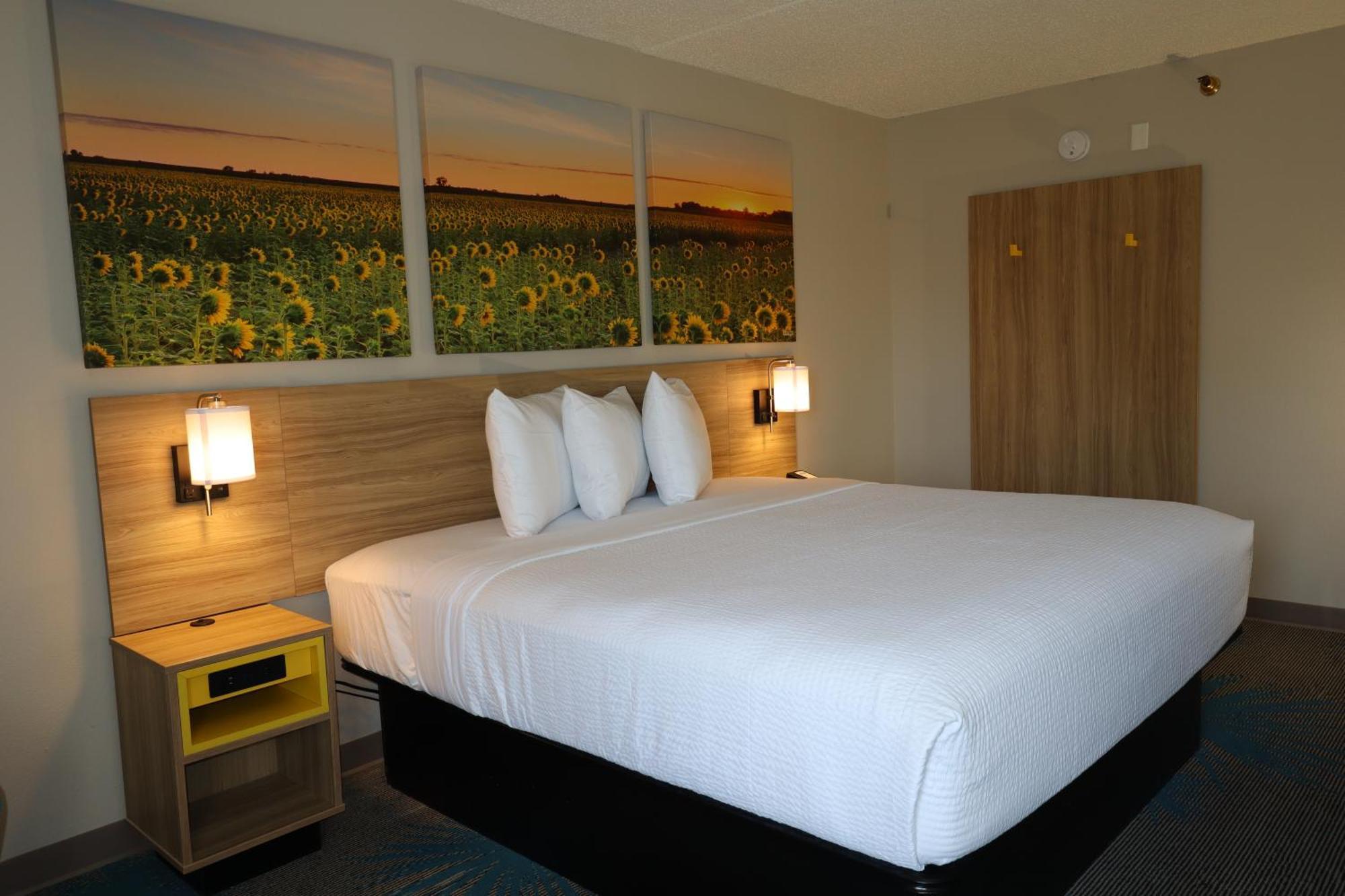Days Inn By Wyndham Mandan Bismarck Area Экстерьер фото